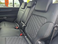 2025 Ford Everest Platinum