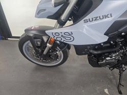 2024 Suzuki GSX-8S GREY