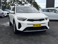 2022 KIA STONIC S