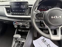 2022 KIA STONIC S