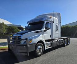 2021 Freightliner Cascadia WHITE