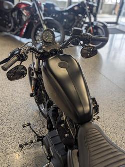 2016 Harley-Davidson Iron 883 (XL883N) Sportster Black
