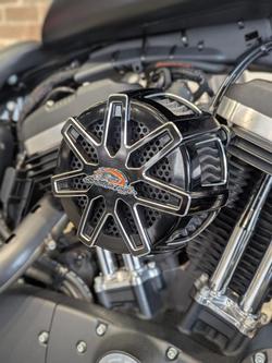 2016 Harley-Davidson Iron 883 (XL883N) Sportster Black