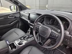 2025 Isuzu MU-X LS-T