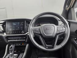 2025 Isuzu MU-X LS-T