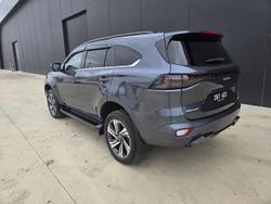 2025 Isuzu MU-X LS-T