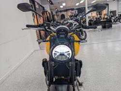 2026 Triumph 2026 Triumph 660CC Trident LAMS Yellow
