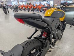 2026 Triumph 2026 Triumph 660CC Trident LAMS Yellow