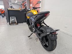 2026 Triumph 2026 Triumph 660CC Trident LAMS Yellow