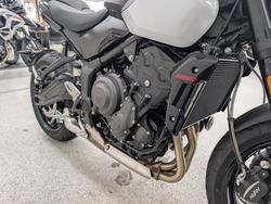 2026 Triumph 2026 Triumph 660CC Trident LAMS White