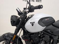 2026 Triumph 2026 Triumph 660CC Trident LAMS White