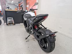 2026 Triumph 2026 Triumph 660CC Trident LAMS White