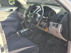 2010 Mitsubishi Challenger LS PB MY10 4X4 Dual Range White