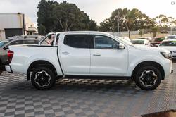 2025 Nissan Navara ST-X