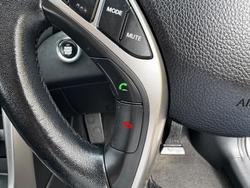 2013 Hyundai i30 Premium GD Creamy White