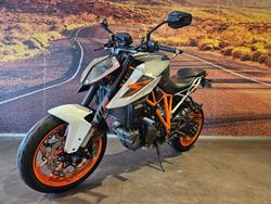 2015 KTM 1290 Super Duke R Super Duke White