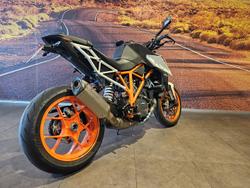 2015 KTM 1290 Super Duke R Super Duke White