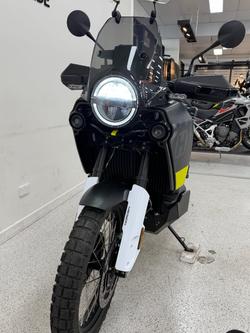 2022 HUSQVARNA NORDEN 901 Black