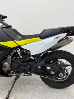 2022 HUSQVARNA NORDEN 901 Black