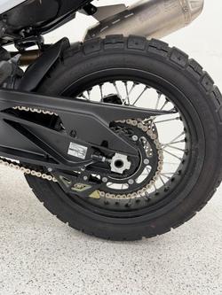 2022 HUSQVARNA NORDEN 901 Black