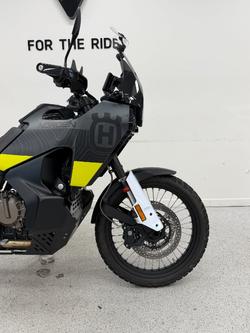 2022 HUSQVARNA NORDEN 901 Black