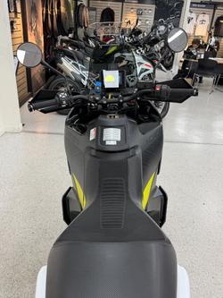 2022 HUSQVARNA NORDEN 901 Black