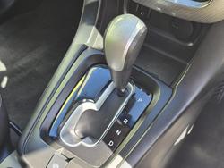 2017 Holden Captiva Active CG MY17 Old Blue Eyes