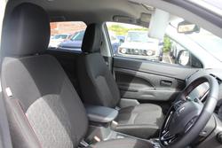 2024 Mitsubishi ASX MR