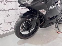 2019 Kawasaki Ninja 400 (EX400G) Ninja Black