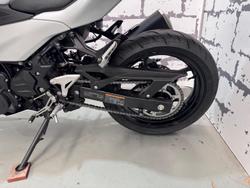 2025 Kawasaki Ninja 500 (EX500G) Ninja White