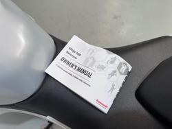 2025 Kawasaki Ninja 500 (EX500G) Ninja White