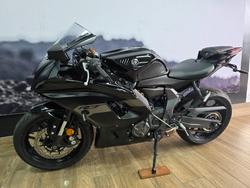2025 Yamaha YZF-R7LA Black