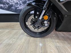 2025 Yamaha YZF-R7LA Black