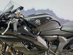 2025 Yamaha YZF-R7LA Black