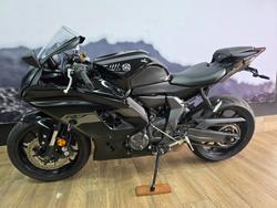 2025 Yamaha YZF-R7LA Black