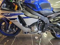 2016 Yamaha YZF-R1 BLUE