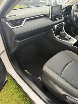 2022 Toyota RAV4 GX