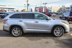 2014 Toyota Kluger Grande