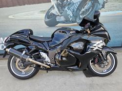 Suzuki GSX1300RA (hayabusa)