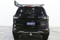 2022 Isuzu MU-X LS-T