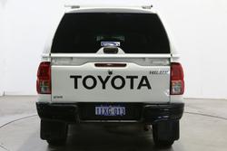 2025 Toyota Hilux SR