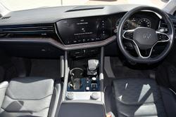 2024 Volkswagen Touareg 210TDI Elegance