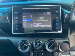 2019 Toyota Hilux Workmate TGN121R 4x2 Glacier White