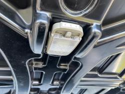 2019 Toyota Hilux Workmate TGN121R 4x2 Glacier White