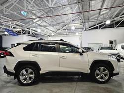 2019 Toyota RAV4 GXL MXAA52R Glacier White