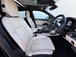 2016 Porsche Cayenne Turbo