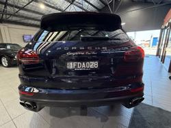 2016 Porsche Cayenne Turbo