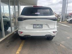 2025 Isuzu MU-X LS-T MY25.5 4X4 Dual Range Moonstone White