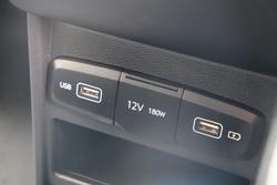 2022 Hyundai STARIA LOAD