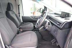 2022 Hyundai STARIA LOAD